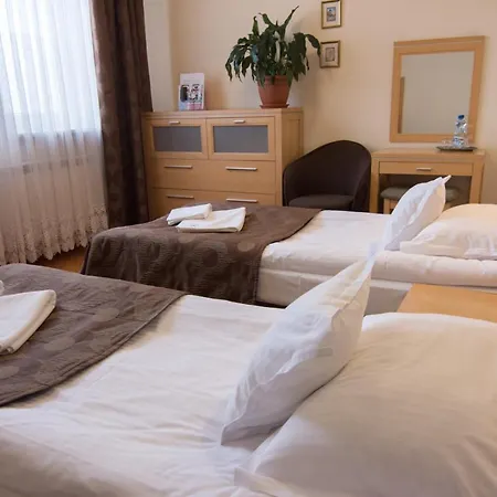 Hotel Trojka-3